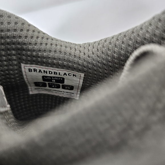 BrandBlack Aura 130 Leather & Mesh Sneaker In Grey Size 8 Vibram Sole main image 11